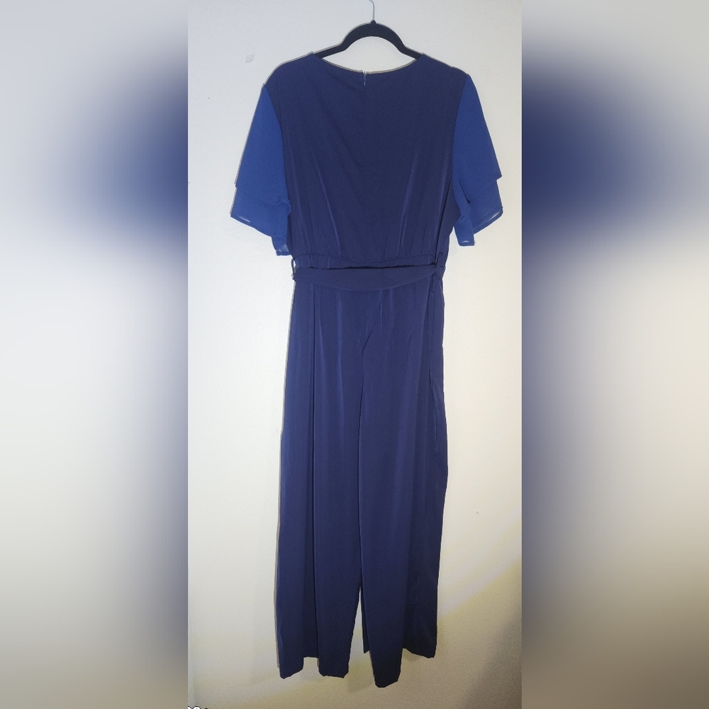 BLOOMCHIC SIZE 18/20.Elegant Two Colors - Picture 3 of 9